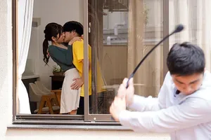 Xin lỗi Ông xã, em đã bị bạn trai cũ chuốc thuốc kích dục khi đi công tác